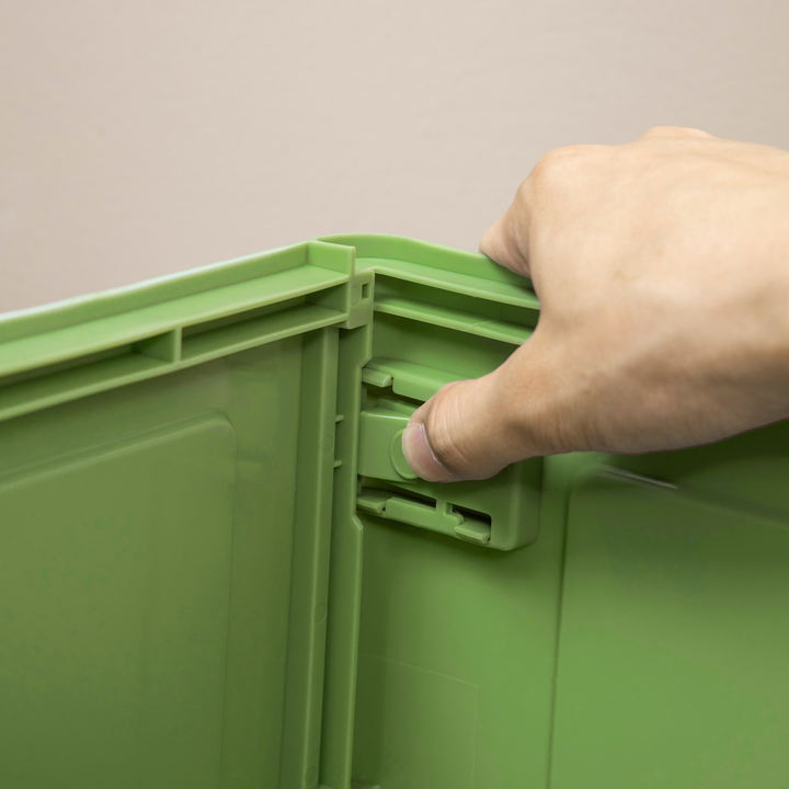 PawHut Deluxe Hooded Cat Litter Box with Top Exit, Removable Tray &amp; Scoop – Lime Green &amp; White.